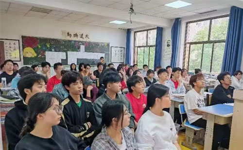 兰州复读学校高三模拟考试的作用是什么.jpg